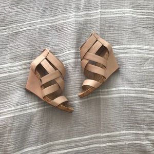BCBGeneration Nude Wedge